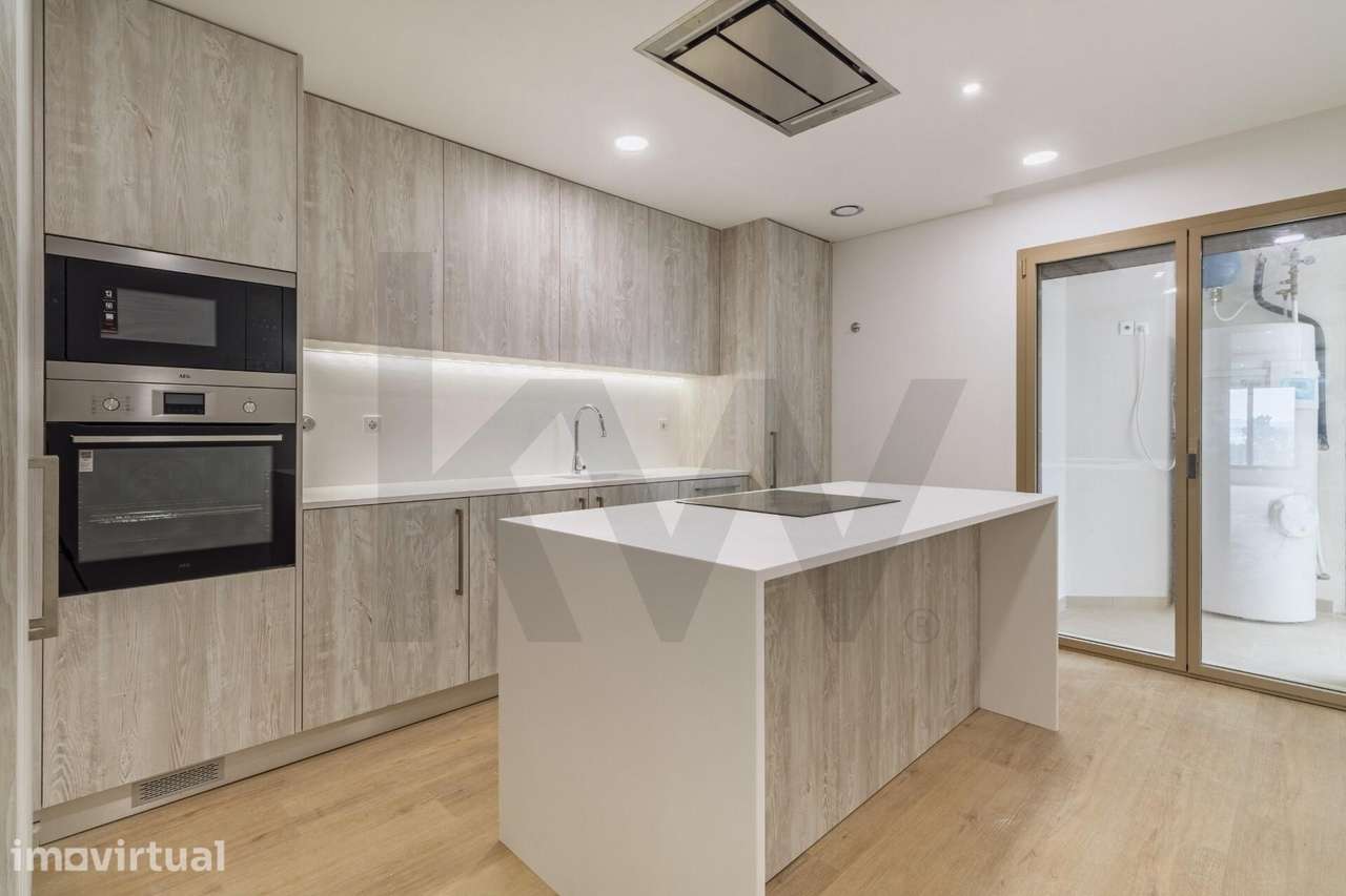Apartamento T3+1 Duplex com Terraço com 70 m2, Montijo - Grande imagem: 2/28