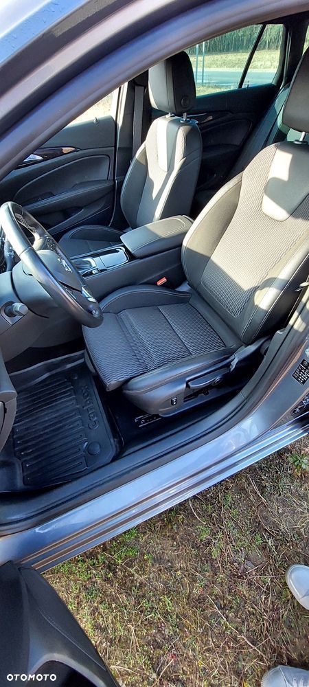 Opel Insignia - 4