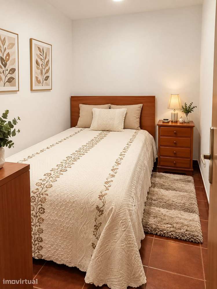 Moradia T2 com Espaço Exterior e Churrasqueira| Bairro da Pardaleira - Grande imagem: 3/9