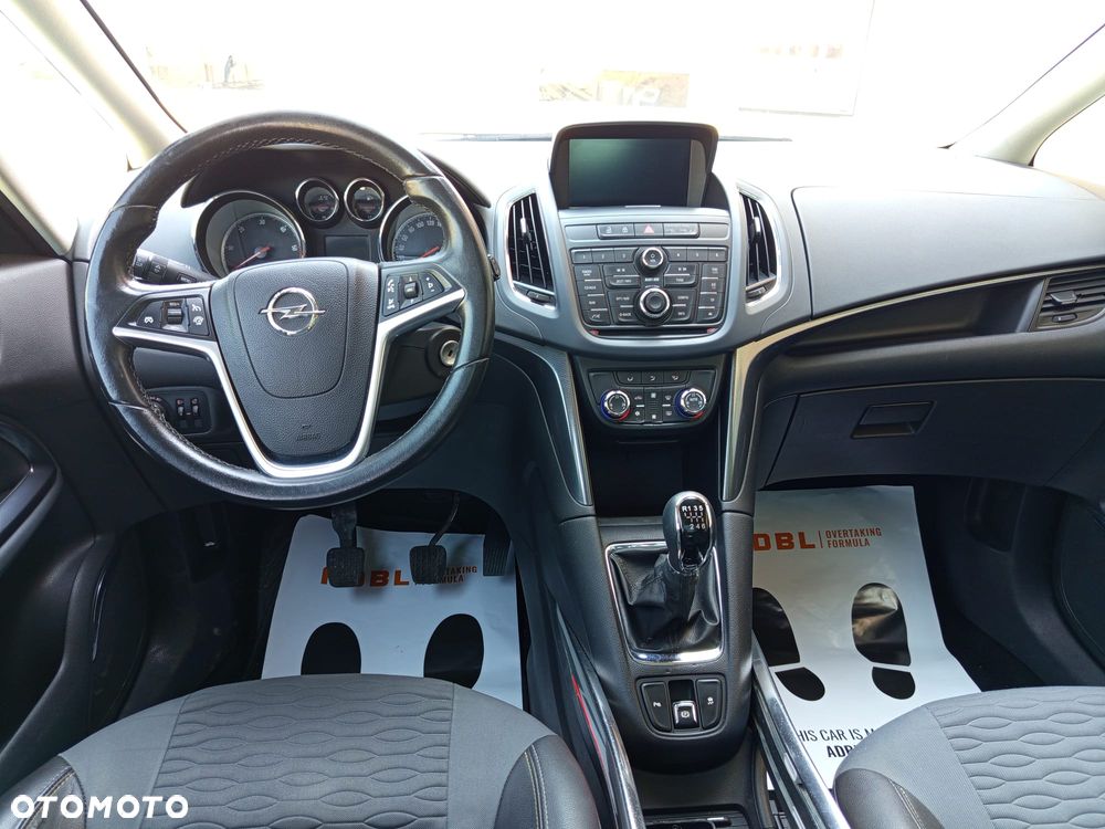 Opel Zafira - 11