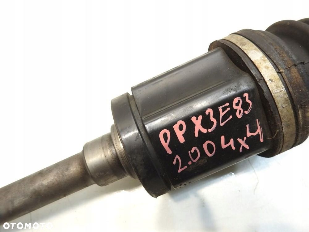 PÓŁOŚ PRAWA 4x4 BMW X3 E83 2.0 D 7524046 - 2