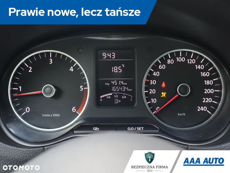 Volkswagen Polo - 12