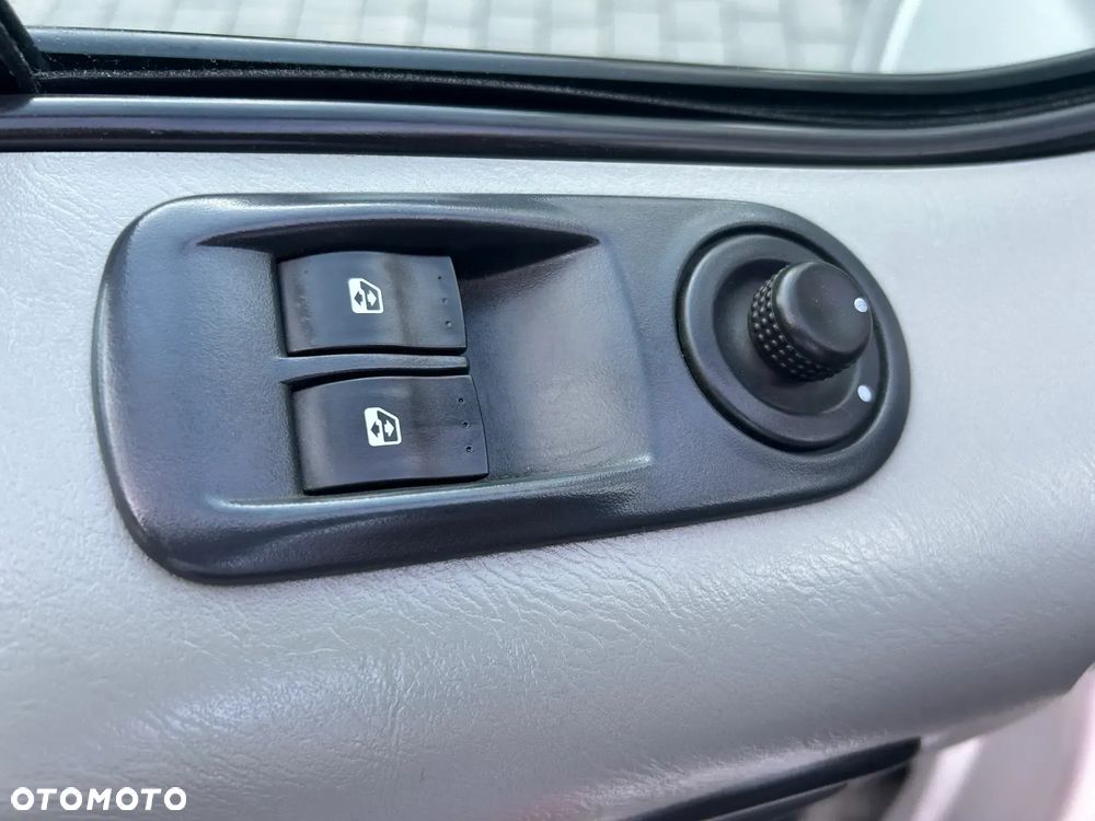 Opel Vivaro L2H1 - 19