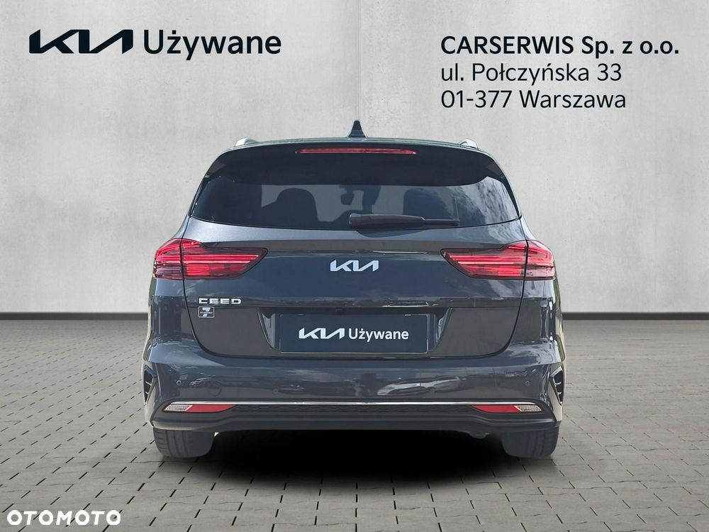 Kia Ceed - 4