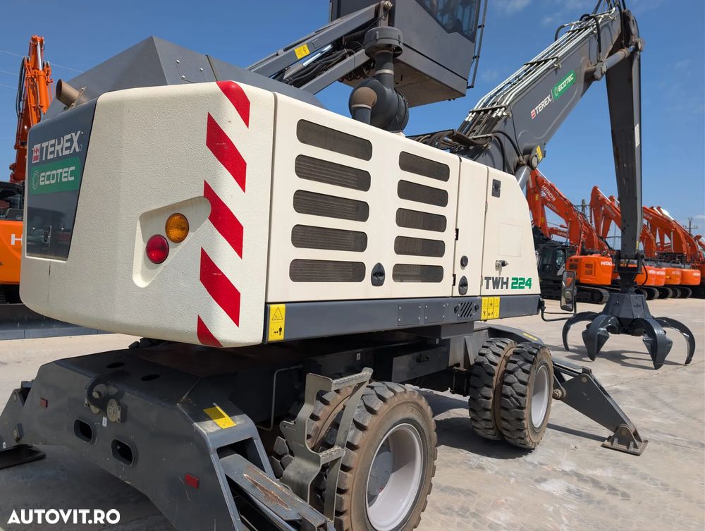 Fuchs TEREX FUCHS, GRAIFER, 2023, 3.944h, brate LUNGI la 12m, cabina liftabila, cale fata si spate, motor Deutz 154CP, produs in Germania, camera spate, Masa operationala 25,7t, Aer cond, anv pline, posibilitate leasing 4 ani-PROMOTIE 179.900 EUR+Tva - 18