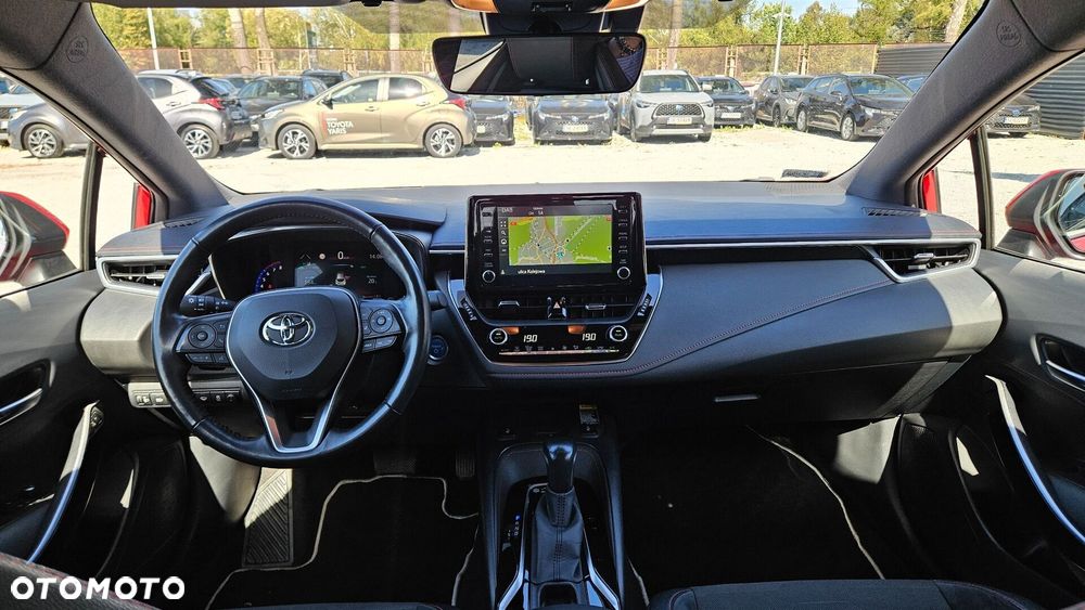Toyota Corolla 2.0 Hybrid Executive - 8
