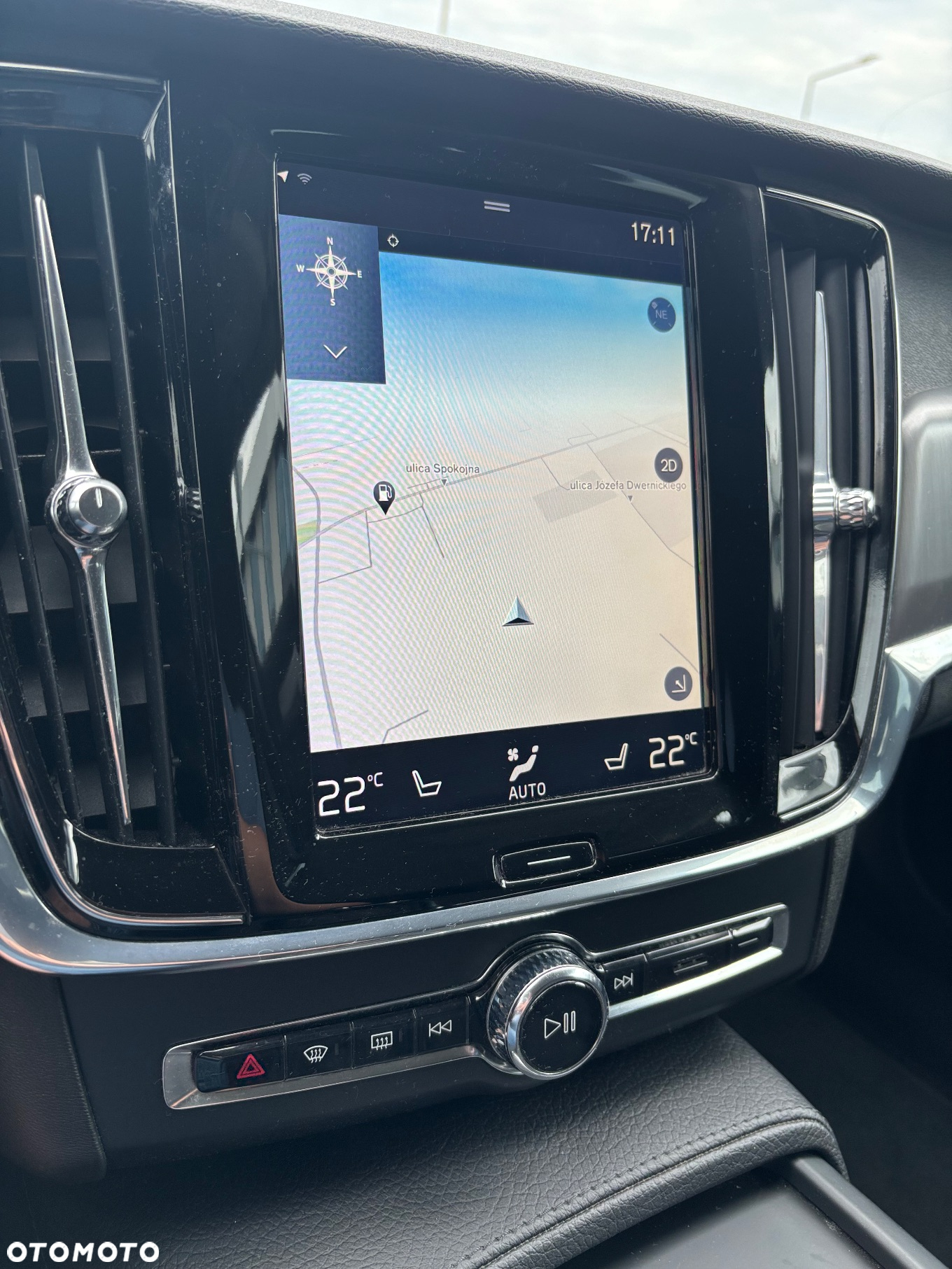 Volvo V90 D4 Momentum - 19