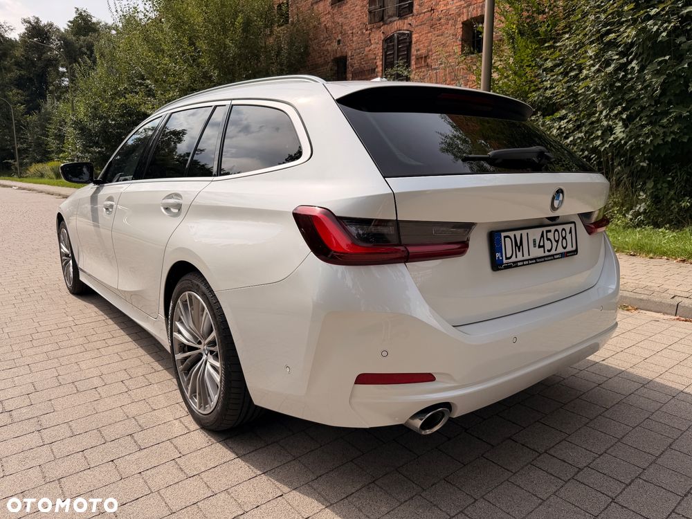 BMW Seria 3 320d xDrive MHEV Luxury Line - 18