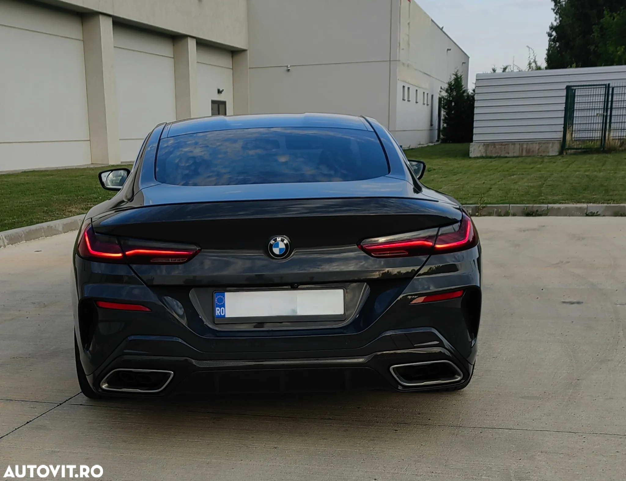 BMW M8 - 8