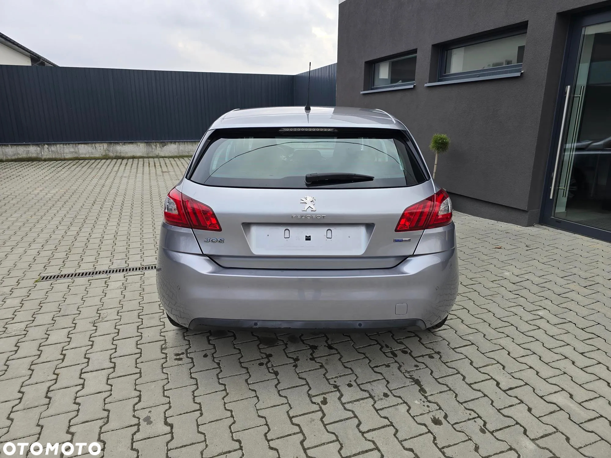 Peugeot 308 1.2 PureTech Allure S&S EAT6 - 10