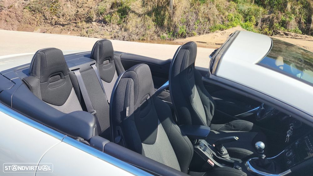 Peugeot 308 CC 1.6 HDi - 12