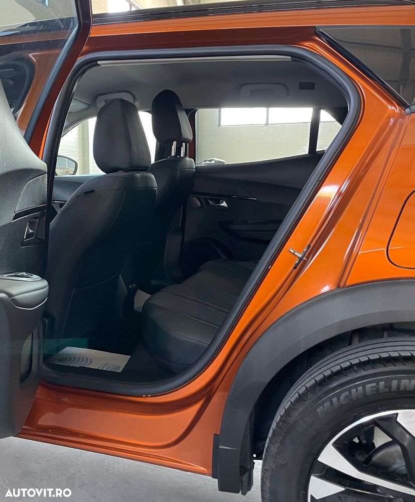 Peugeot 2008 1.2 L PureTech STT EAT8 GT Line - 30