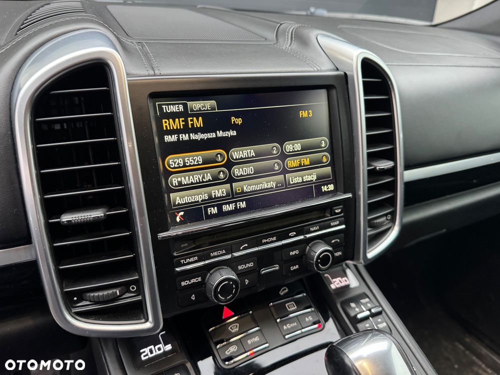 Porsche Cayenne - 20