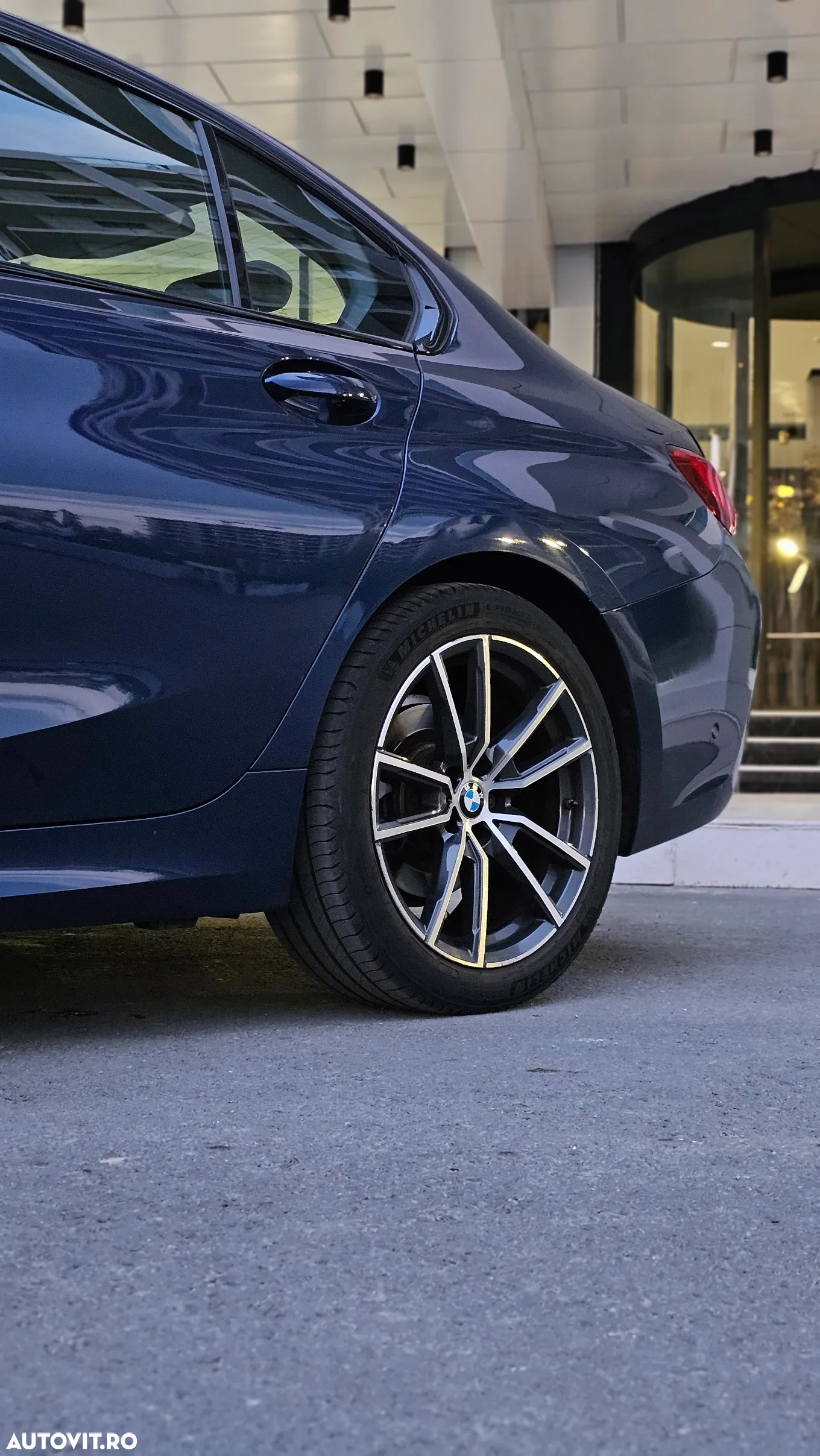 BMW Seria 3 320i AT - 17