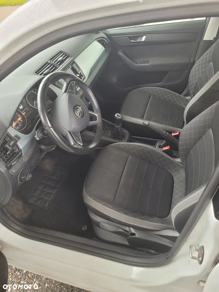 Skoda Fabia 1.0 Ambition - 8