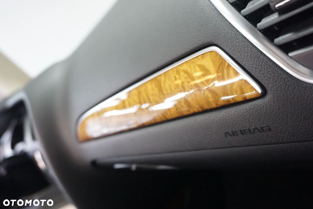 Audi A4 Avant 2.0 TDI - 30