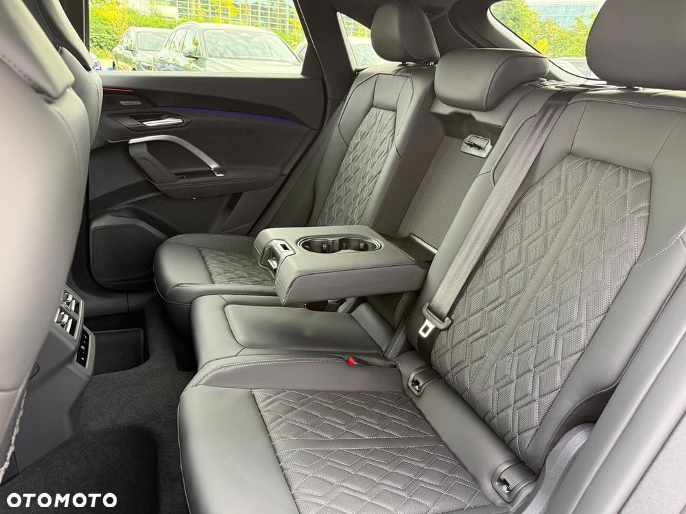 Audi Q5 Sportback - 23