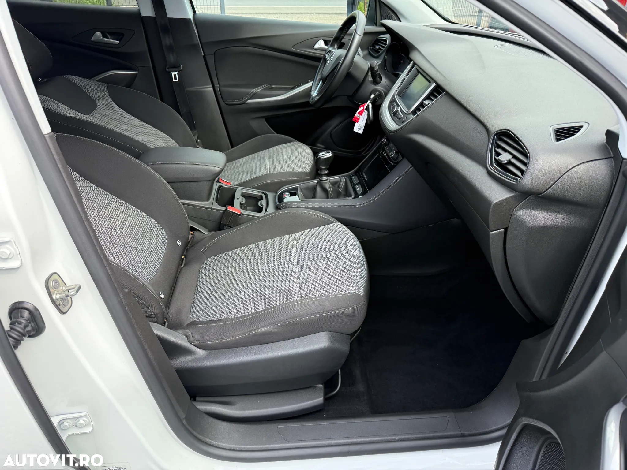 Opel Grandland X 1.2 Start/Stop INNOVATION - 26