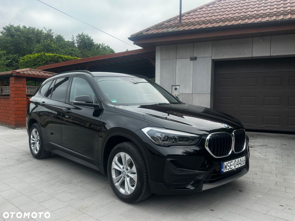 BMW X1 xDrive18d Sport Line - 1