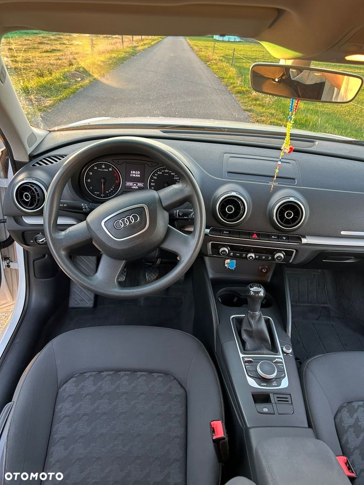 Audi A3 Sportback - 6