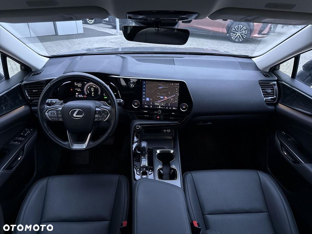 Lexus NX 350h Business AWD - 19