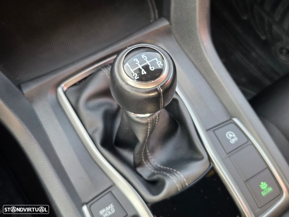 Honda Civic 1.0 i-VTEC Executive - 29