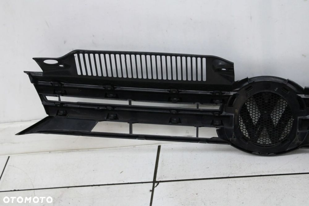 VOLKSWAGEN GOLF VI HB 09R- GRILL ATRAPA CHŁODNICY 5K0.853.653 - 6