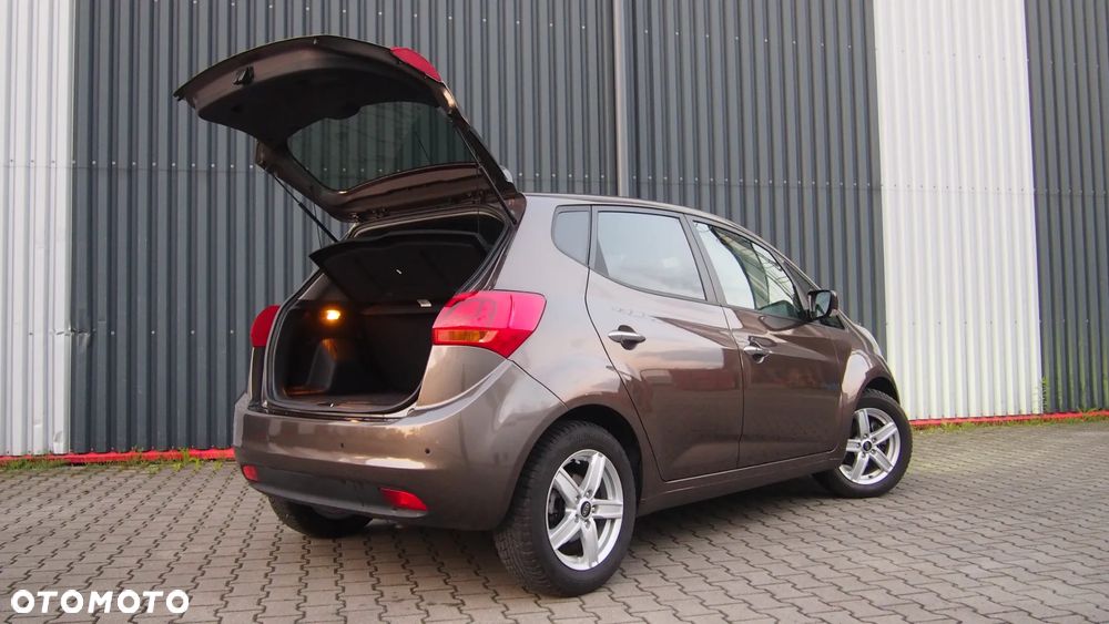 Kia Venga 1.6 Business Line - 19