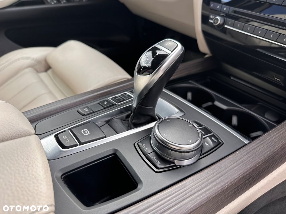 BMW X5 xDrive30d - 24
