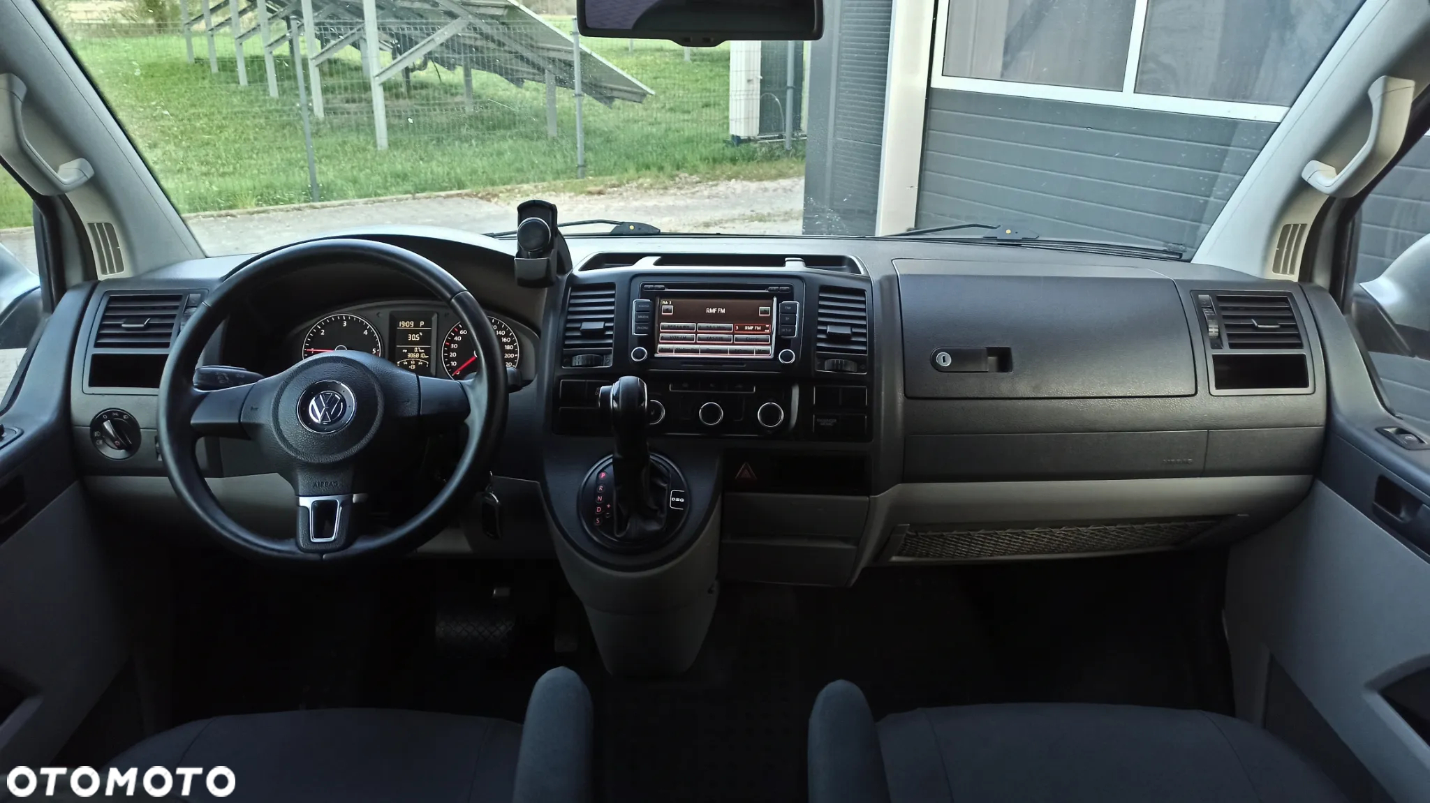 Volkswagen Transporter - 2