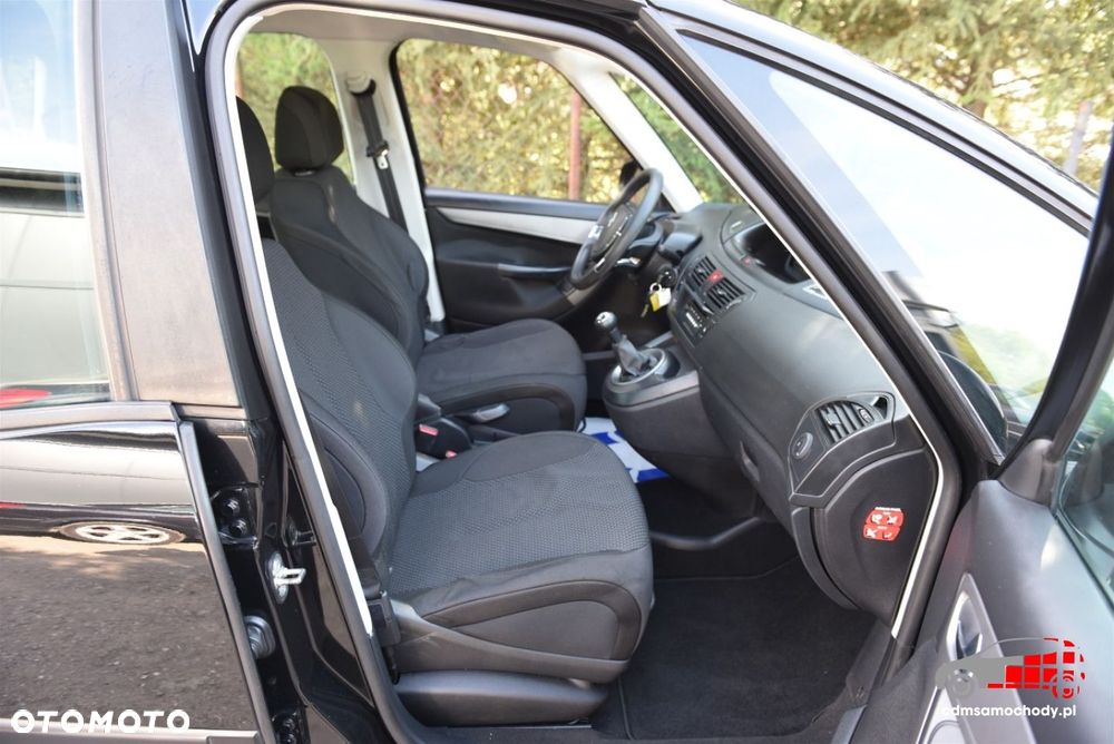 Citroën C4 Picasso - 17