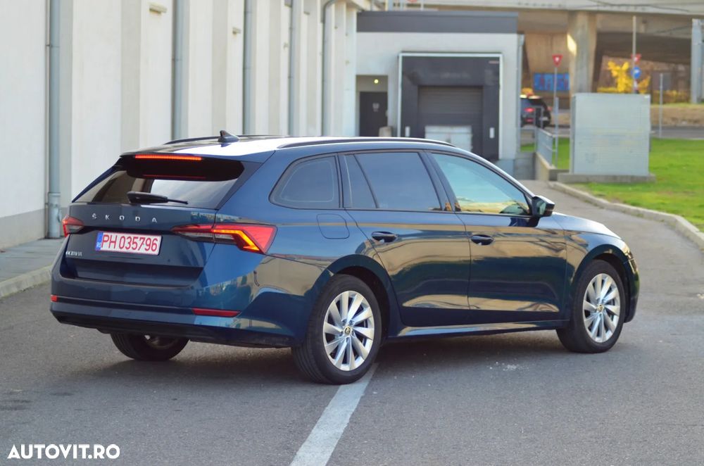 Skoda Octavia Combi 2.0 TDI DSG Selection - 13