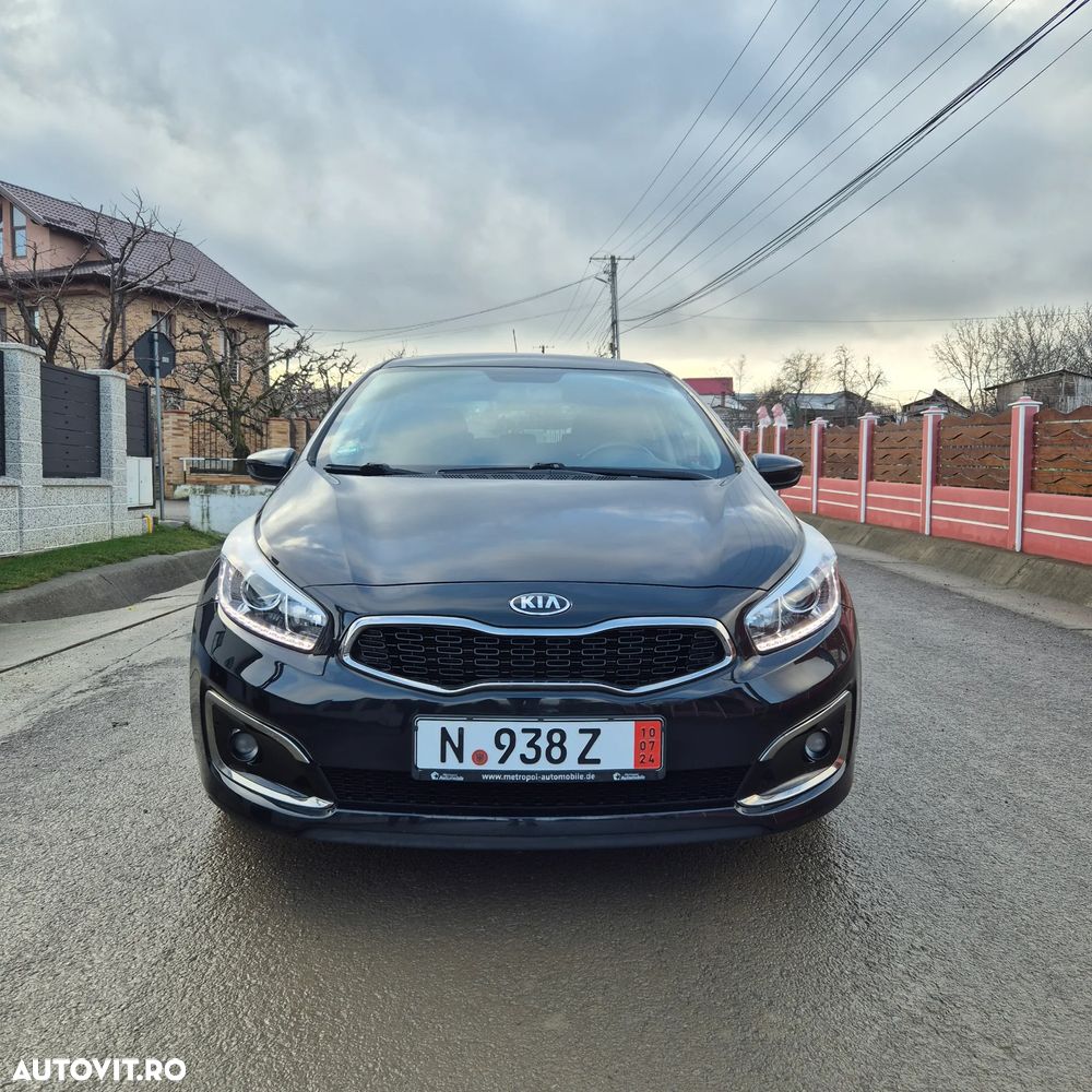 Kia Ceed 1.4 CVVT Dream Team Edition - 1