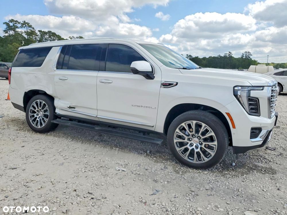 GMC Yukon - 5