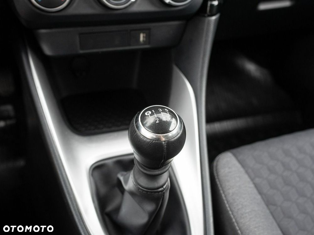 Toyota Yaris 1.5 Comfort - 16