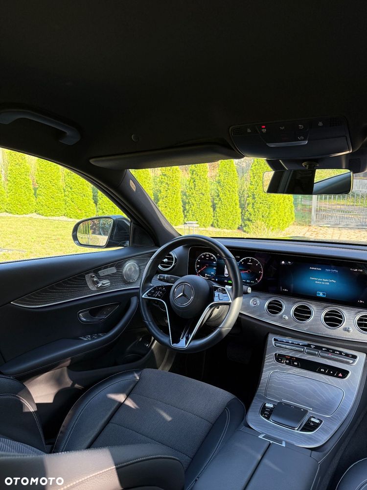 Mercedes-Benz Klasa E 300 d 4-Matic Avantgarde - 33