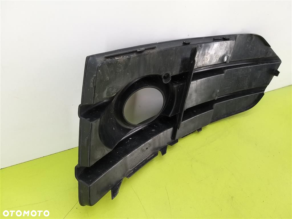 Kratka zderzaka Audi Q5 8R 8R0807682G 2012-2016R - 4