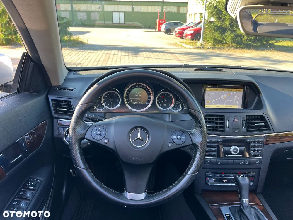 Mercedes-Benz Klasa E - 17
