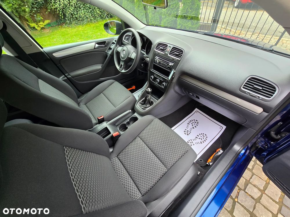 Volkswagen Golf - 26