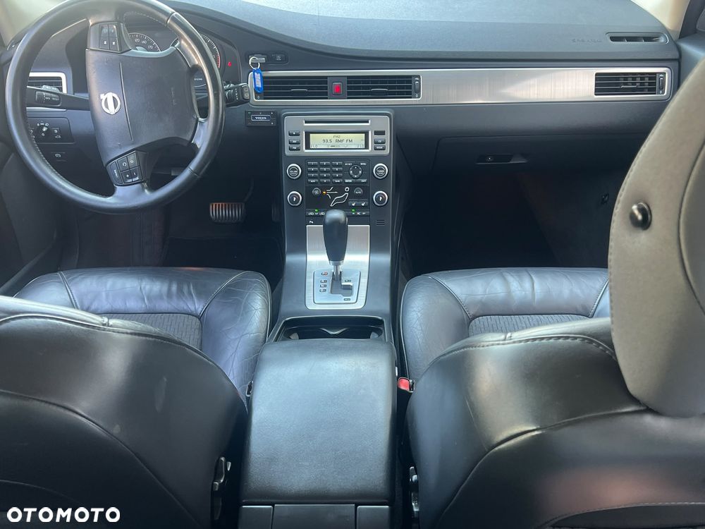 Volvo V70 D5 AWD Summum - 18