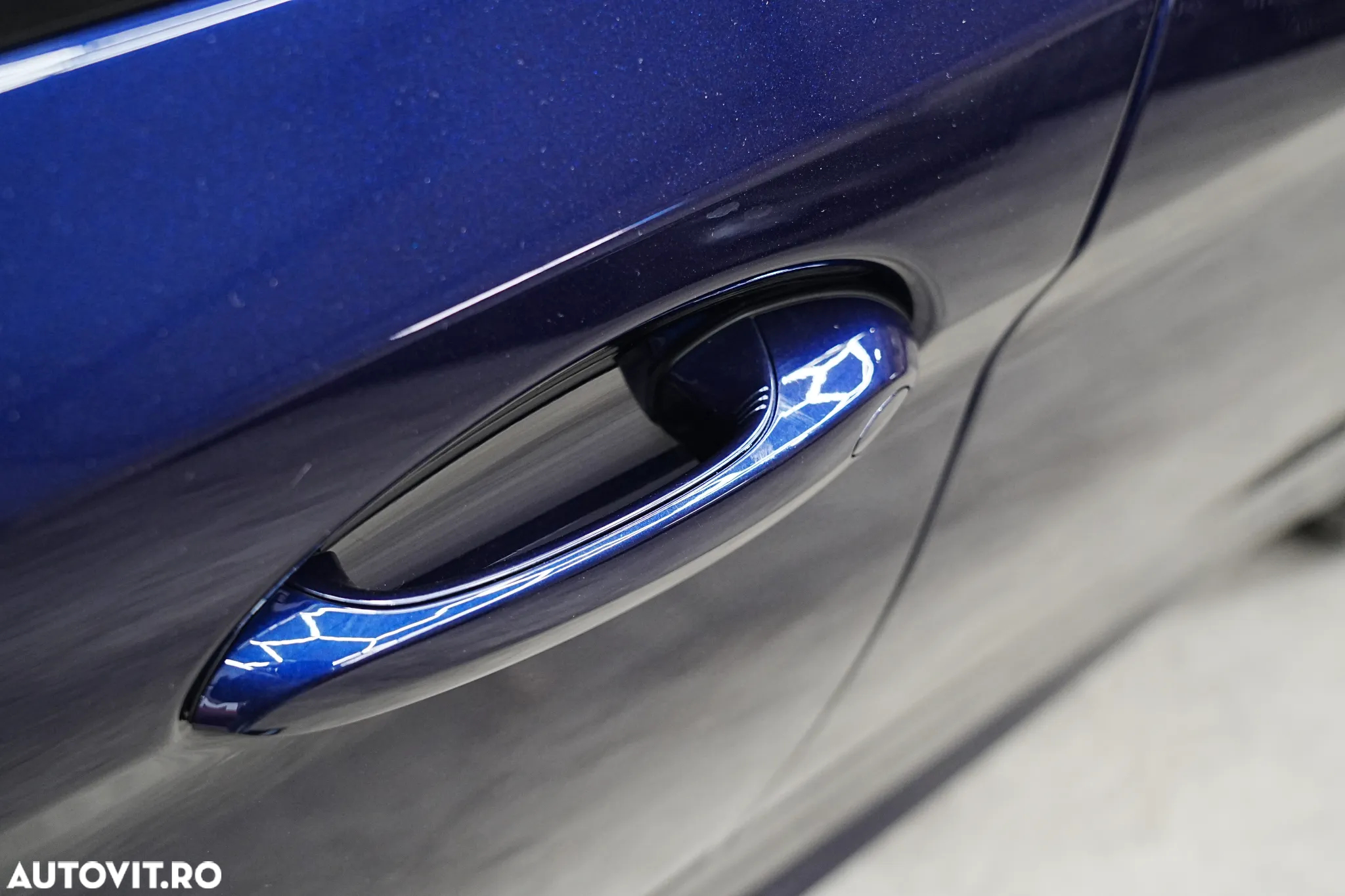 BMW Seria 5 520d xDrive AT MHEV - 29