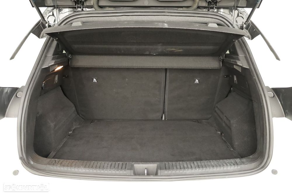 Renault Austral 1.2 E-Tech Techno Espirit - 23