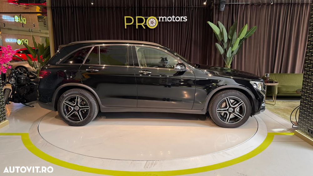 Mercedes-Benz GLC 200 4MATIC 9G-TRONIC AMG Line - 4