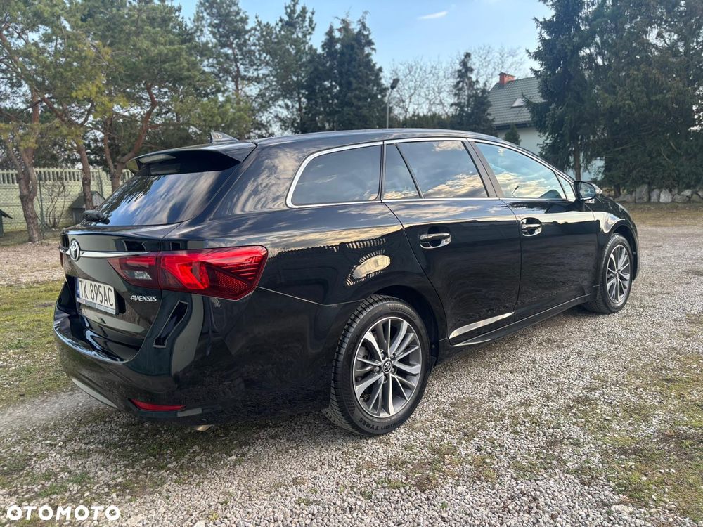 Toyota Avensis - 4
