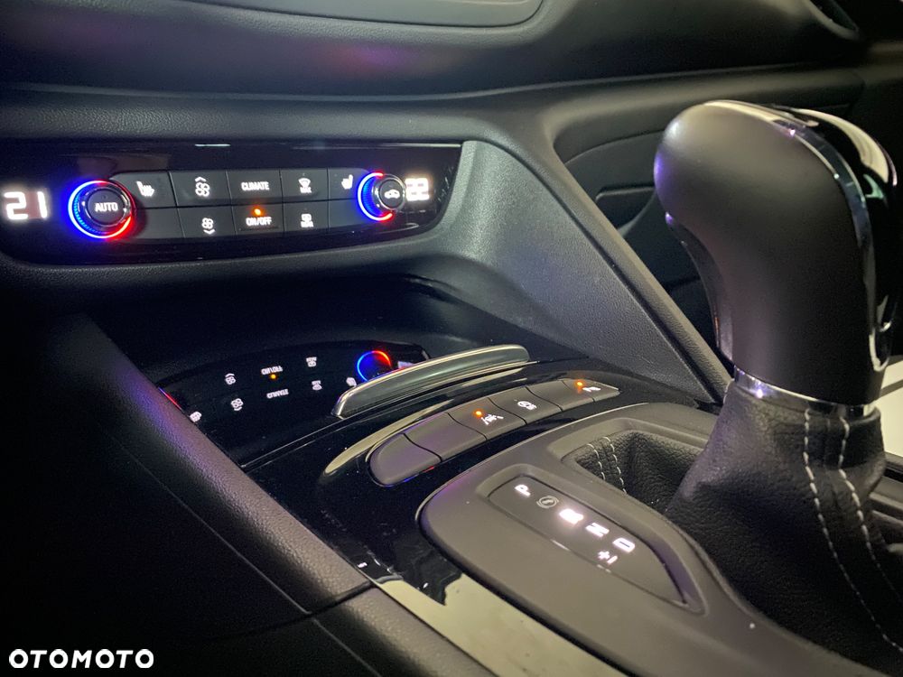 Opel Insignia 2.0 Automatik Business Edition - 38