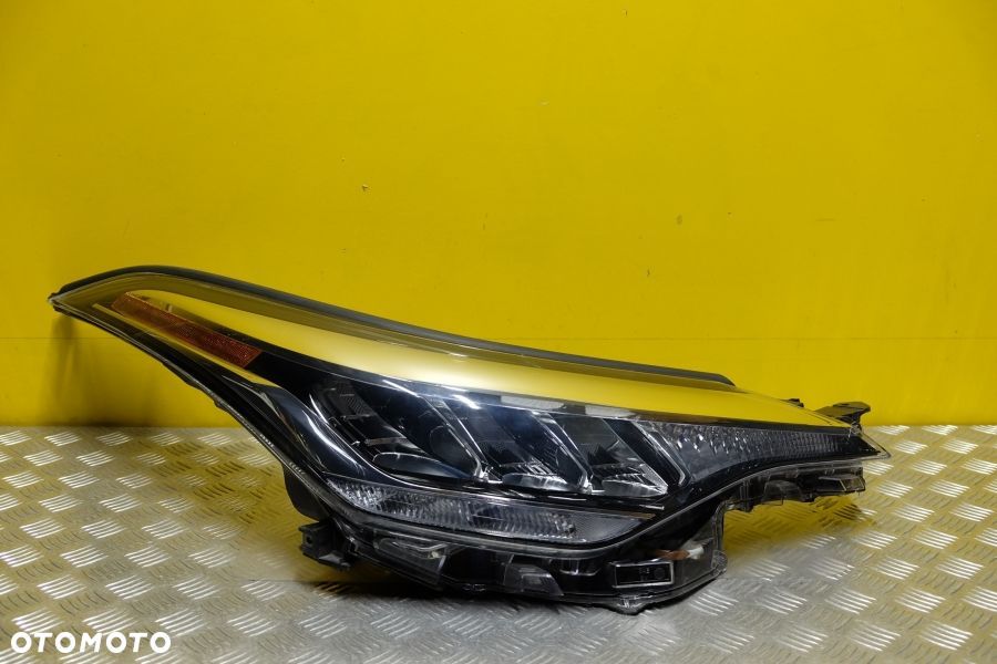 TOYOTA C-HR CHR 2020- REFLEKTOR LAMPA FULL LED R USA - 1
