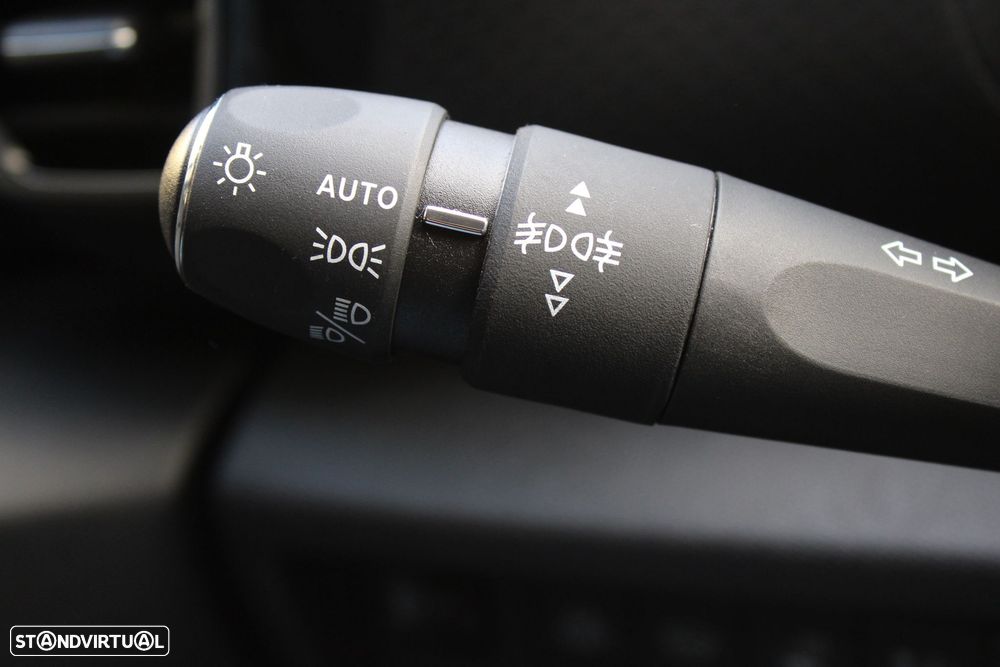 Citroën C4 e-C4 136 PLUS - 11