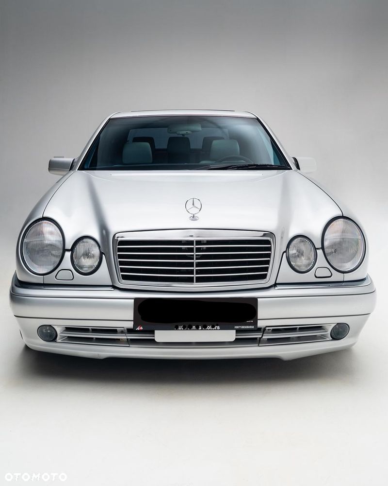 Mercedes-Benz Klasa E - 6