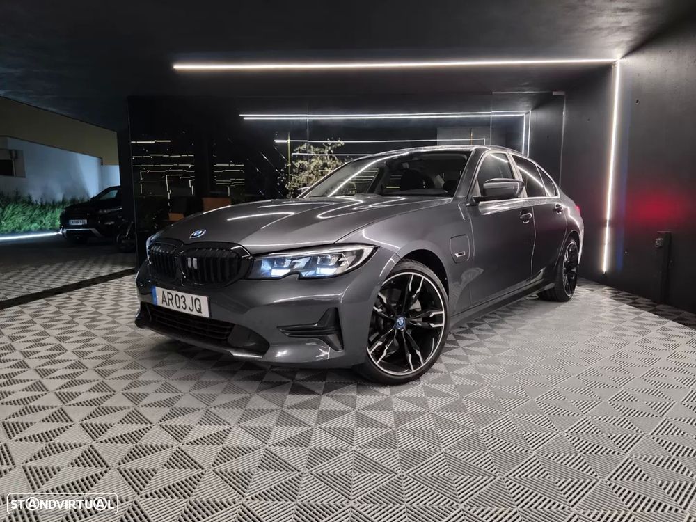 BMW 320