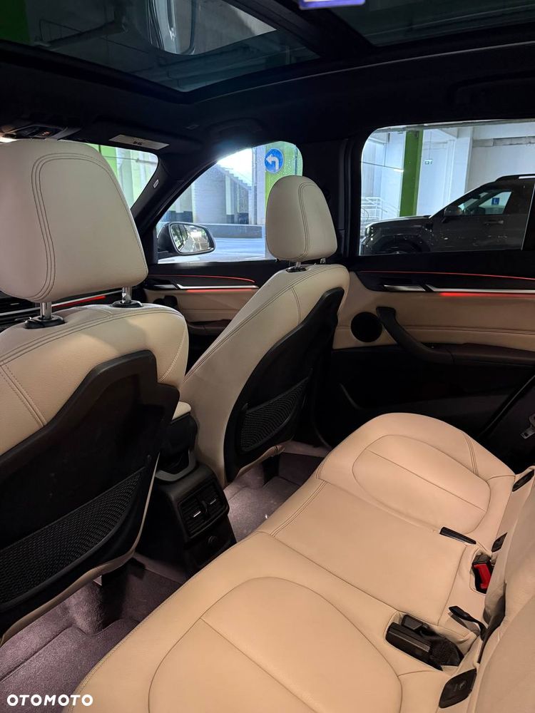 BMW X1 xDrive25i xLine - 15